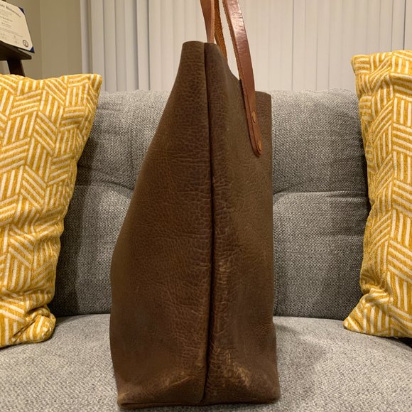 KMM & Co Classic Tote in Olive Kodiak - Picture 4 of 16